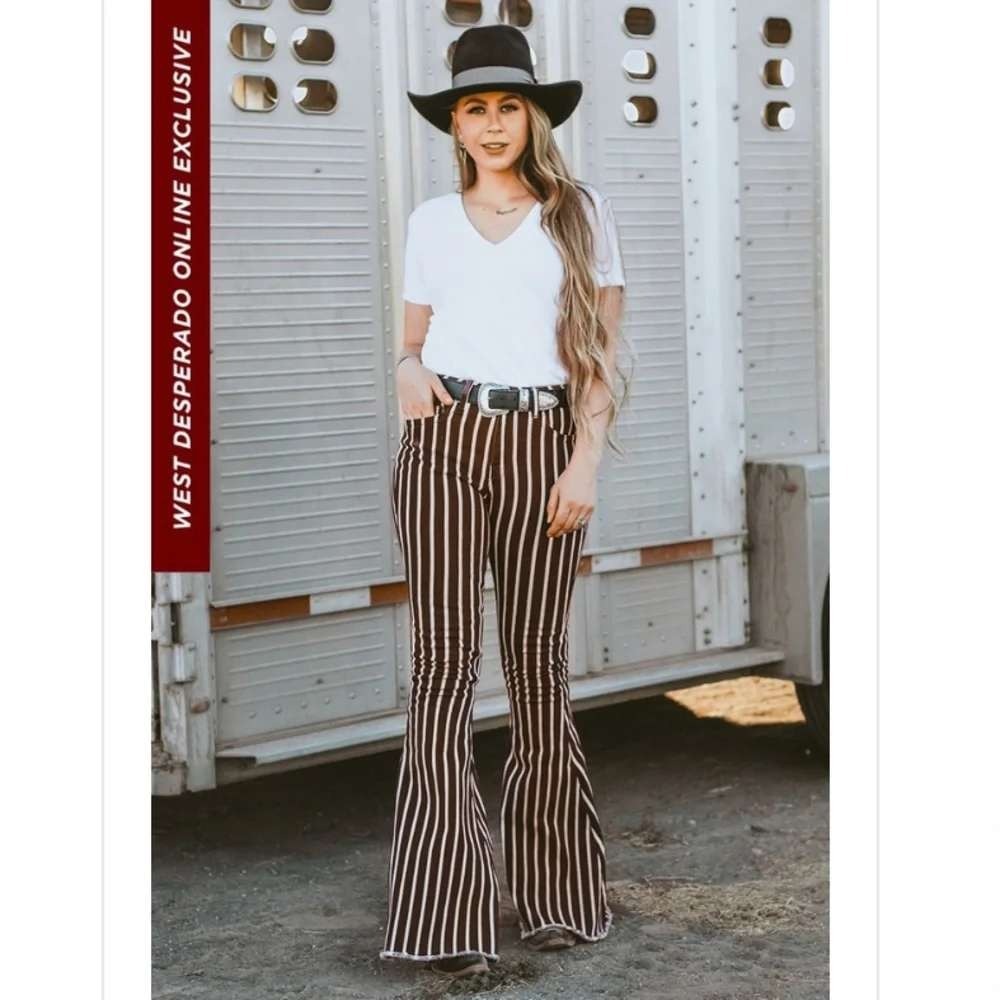 Rock and Roll Cowgirl Burgundy Striped High Rise Flare Jeans 26 Bell Bottoms #P2
